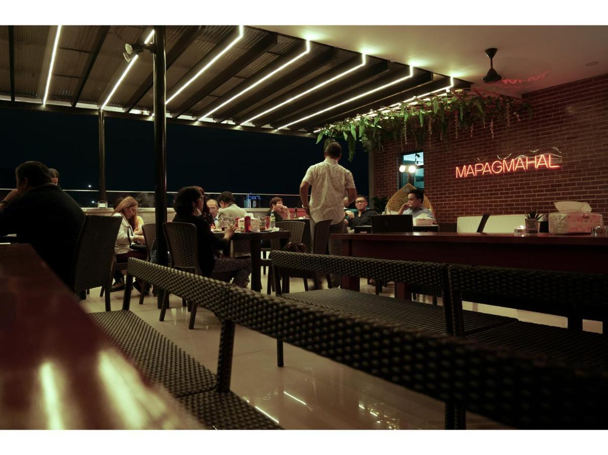 M28 Hotel And Apartments Quezon City Exteriér fotografie