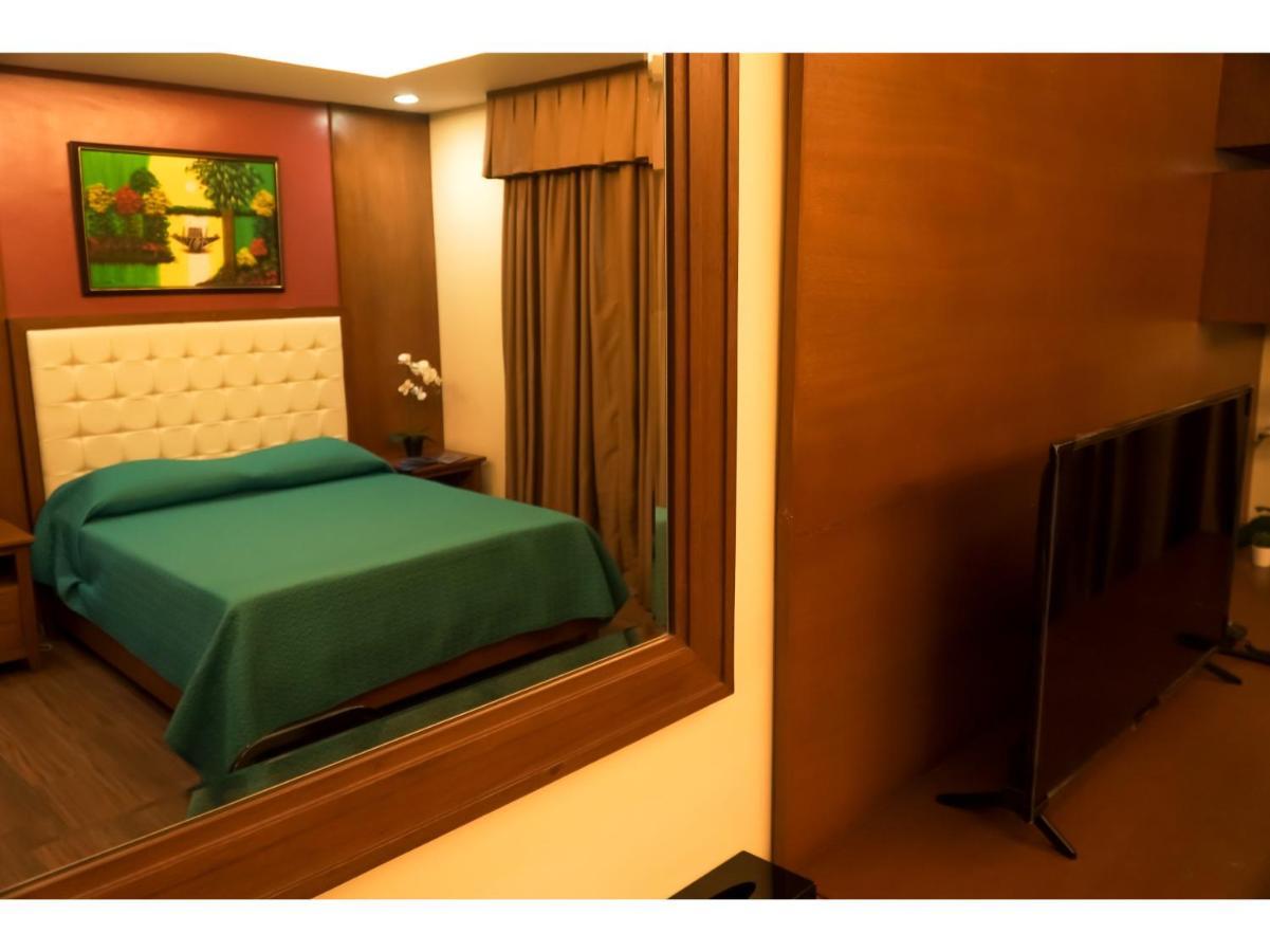 M28 Hotel And Apartments Quezon City Exteriér fotografie